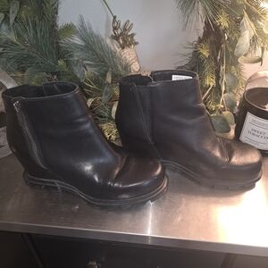 Sorel Black Leather Ankle Boots